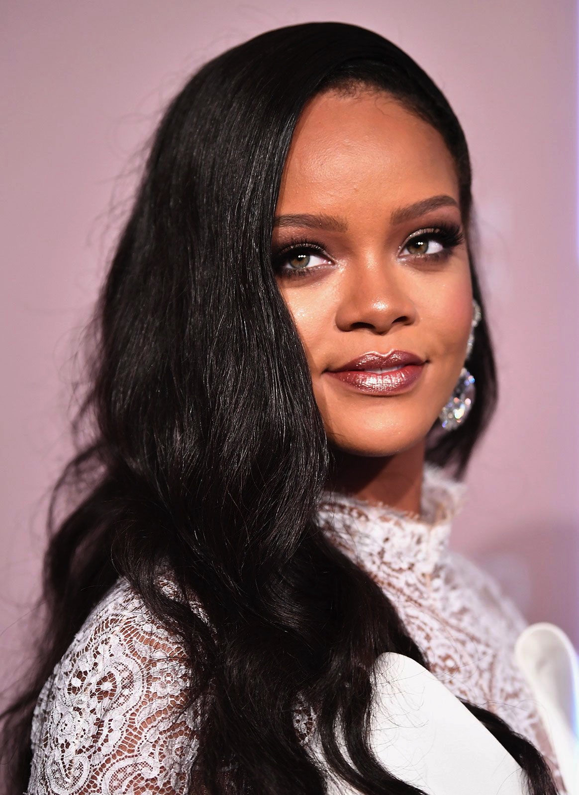 LVMH, Rihanna to pause Fenty fashion venture, focus on cosmetics